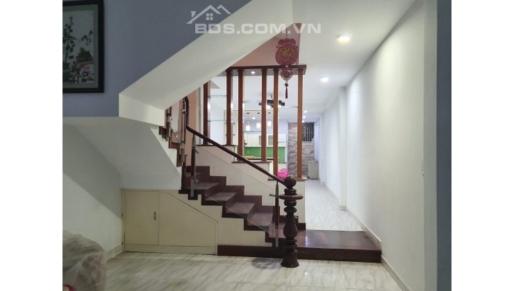 Nguyễn Thiện Thuật Quận 3, Hẻm Nhựa 10m, 50m2 Tầng Bề Thế, Chỉ 12.5 Tỷ